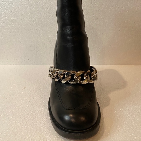 Givenchy Chain Chelsea Boot - Picture 6 of 16